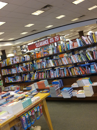 Book Store «Barnes & Noble», reviews and photos, 8136 W Bowles Ave, Littleton, CO 80123, USA