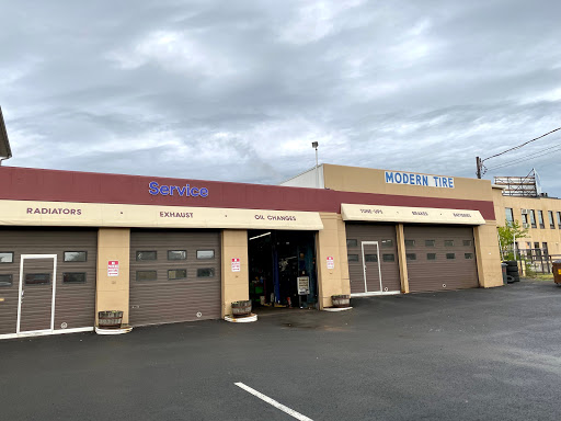 Auto Repair Shop «Modern Tire & Auto Service», reviews and photos, 7 Raymond Rd, West Hartford, CT 06107, USA