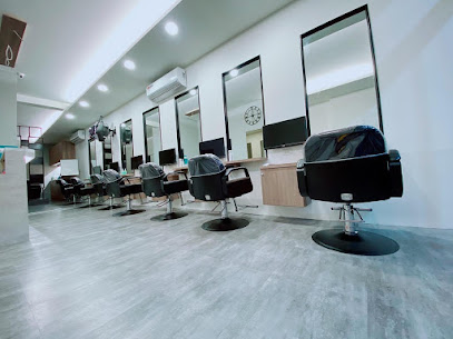 IP Hair Salon (IP美髮地標2店)