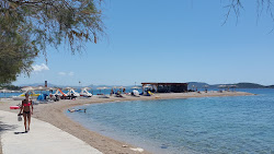 Photo de Srima beach partiellement zone de villégiature