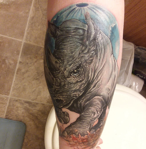 Tattoo Shop, 2401 E Michigan Ave, Lansing, MI 48912, USA, 