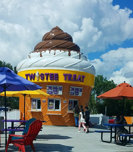 Ice Cream Shop «Twistee Treat Tidwell», reviews and photos, 7500 W Tidwell Rd, Houston, TX 77040, USA