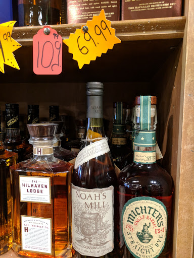 Liquor Store «Times Square Liquors», reviews and photos, 891 Broadway, Bayonne, NJ 07002, USA