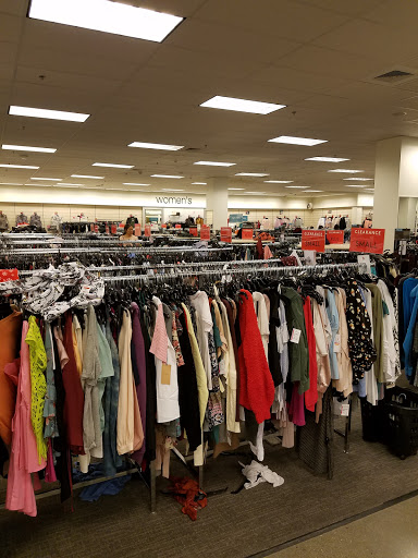 Department Store «Nordstrom Rack», reviews and photos, 3363 E Foothill Blvd, Pasadena, CA 91107, USA