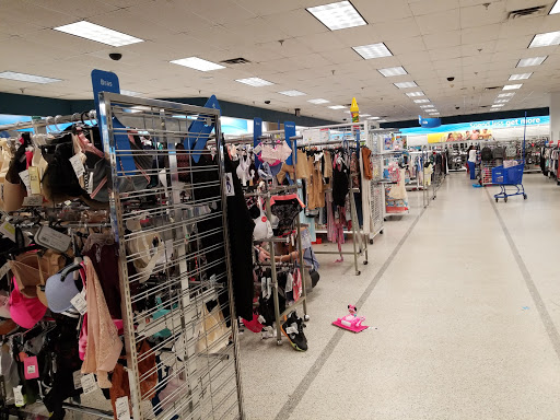 Clothing Store «Ross Dress for Less», reviews and photos, 13065 Lee Jackson Memorial Hwy, Fairfax, VA 22033, USA