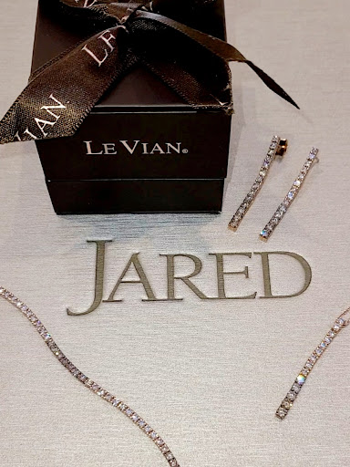 Jewelry Store «Jared The Galleria of Jewelry», reviews and photos, 729 W County Line Rd, Greenwood, IN 46142, USA