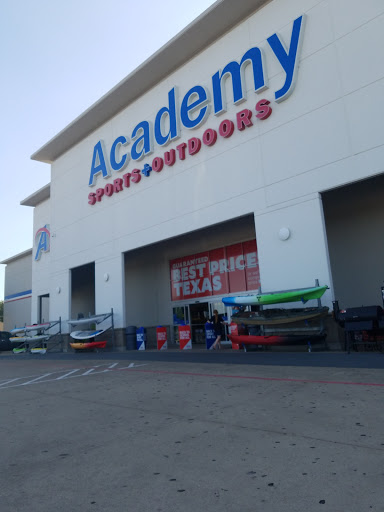 Sporting Goods Store «Academy Sports + Outdoors», reviews and photos, 1101 W Arbrook Blvd, Arlington, TX 76015, USA