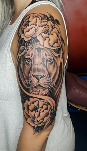 Explore witches knot tattoo ideas, creative tattoo ideas in Redding, available at DEADLIFT TATTOO