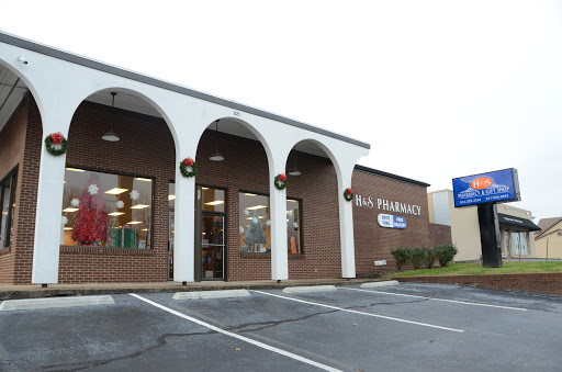 Pharmacy «H & S Pharmacy», reviews and photos, 521 W Commerce St, Lewisburg, TN 37091, USA