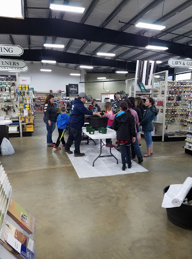 Paint Store «OMAN & SON BUILDERS SUPPLY», reviews and photos, 25312 Vernon Ave, Ocean Park, WA 98640, USA