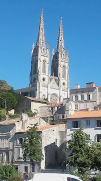 Église Saint-André de Niort du Restaurant français LE GRAND CAFE à Niort - n°1