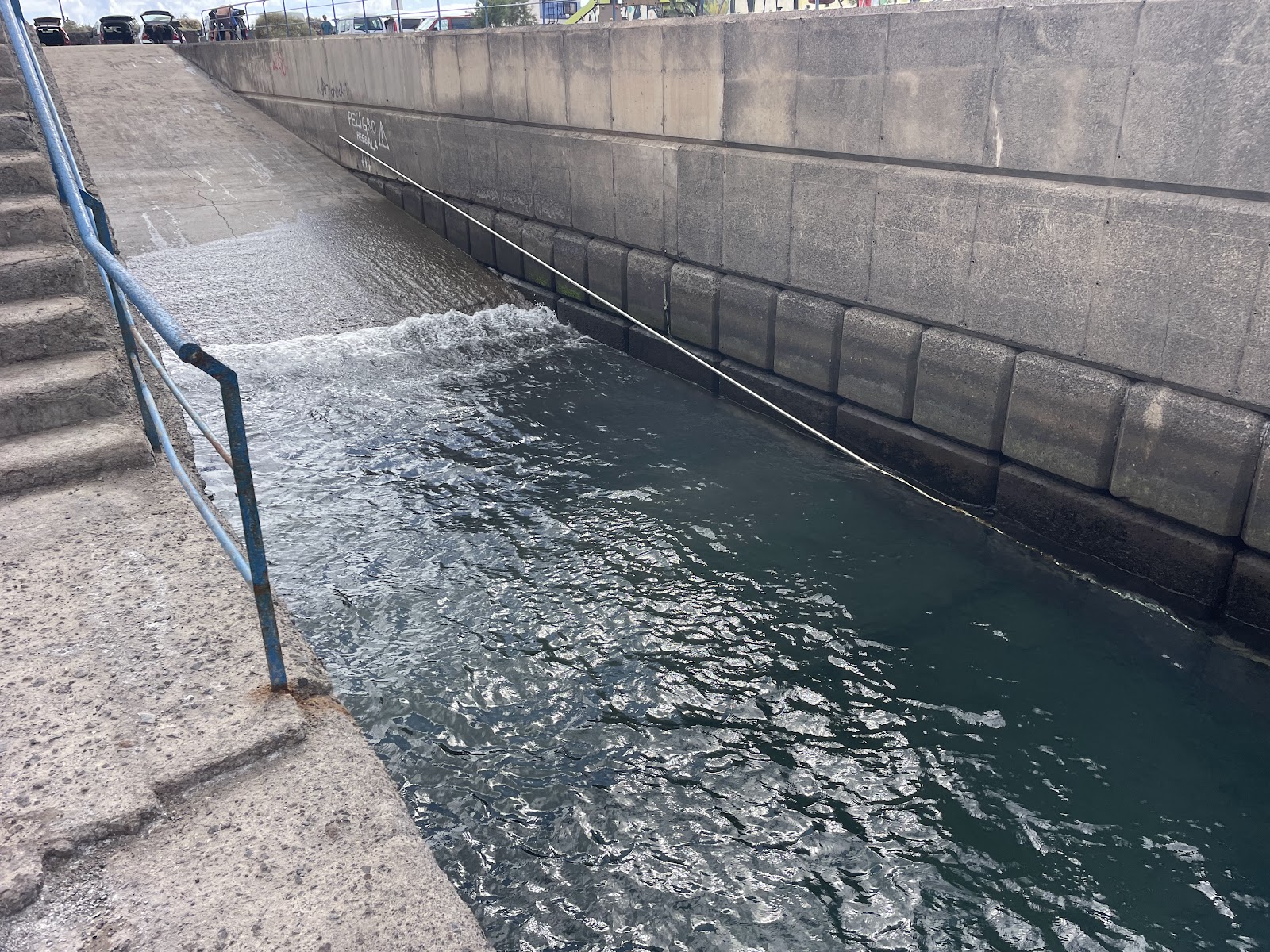 Foto di Playa Muelle De Anaza e l'insediamento