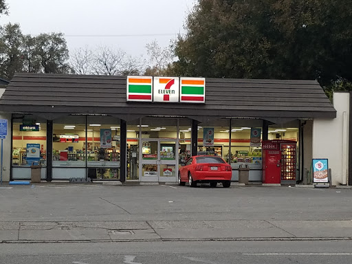 Convenience Store «7-Eleven», reviews and photos, 308 Walnut St, Chico, CA 95928, USA