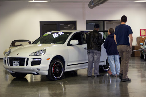 Hyundai Dealer «Knauz Hyundai», reviews and photos, 775 Rockland Rd, Lake Bluff, IL 60044, USA