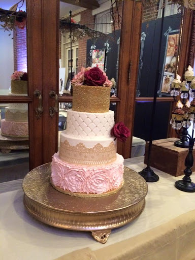 Wedding Bakery «Piece of Cake», reviews and photos, 210 Main St, Evansville, IN 47708, USA