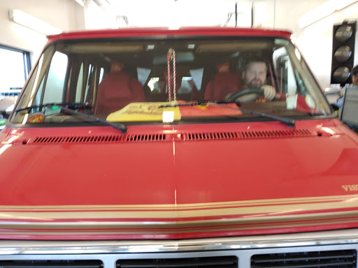 Auto Body Shop «LOF-Xpress Oil Change - Ames», reviews and photos, 520 S Duff Ave, Ames, IA 50010, USA