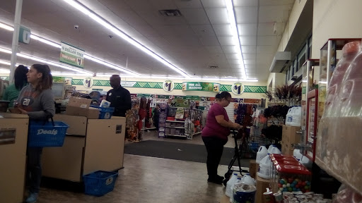 Dollar Store «Dollar Tree», reviews and photos, 7001 Cermak Rd, Berwyn, IL 60402, USA