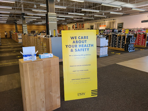 Shoe Store «DSW Designer Shoe Warehouse», reviews and photos, 4135 Miller Rd, Flint, MI 48507, USA