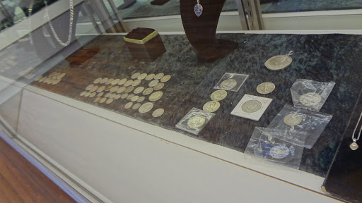 Pawn Shop «Mad Dog Pawn», reviews and photos, 3324 Manatee Ave W, Bradenton, FL 34205, USA