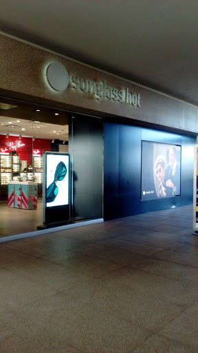 Sunglass Hut