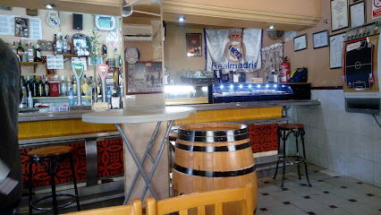 Bar Chiqui - C. Mártires, 2, 4, 13250 Daimiel, Ciudad Real, Spain