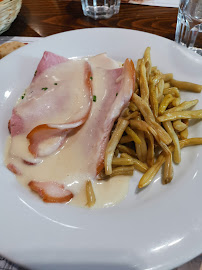 Plats et boissons du Restaurant Au Petit Jurassien à Arbois - n°8