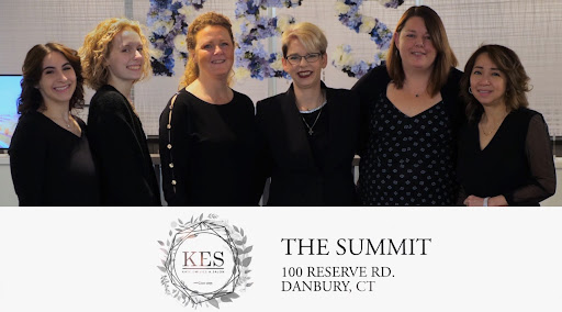 54 Pembroke Rd #6, Danbury, CT 06811, USA