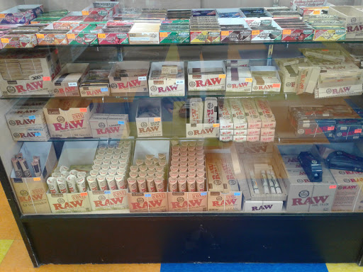 Tobacco Shop «Waves Smoke & Vapes», reviews and photos, 6740 E University Dr #103, Mesa, AZ 85205, USA