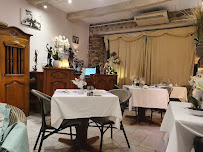 Atmosphère du Restaurant français Restaurant Le Chrissandier à Lorgues - n°4