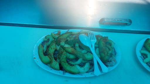 Pet Supply Store «Garicas Feed & Pet», reviews and photos, 3143 Niles St, Bakersfield, CA 93306, USA