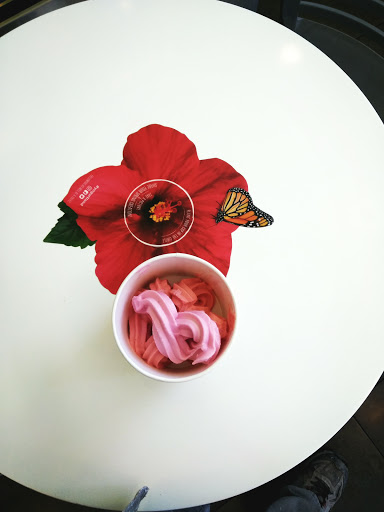 Frozen Yogurt Shop «Yogurtland Costa Mesa- Baker Street», reviews and photos, 1450 Baker St, Costa Mesa, CA 92626, USA