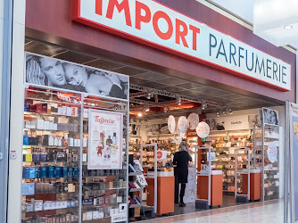 Import Parfumerie Haag Im Rüti