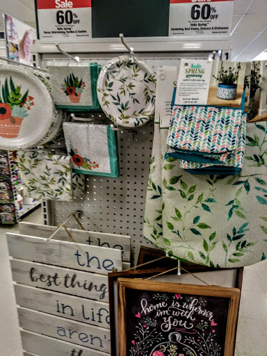 Fabric Store «Jo-Ann Fabrics and Crafts», reviews and photos, 2429 Military Rd, Niagara Falls, NY 14304, USA
