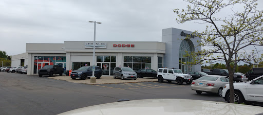 Car Dealer «Gurnee Chrysler Jeep Dodge Ram», reviews and photos, 7255 Grand Ave, Gurnee, IL 60031, USA