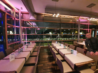 Pier 51 Restaurant