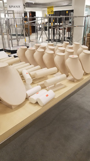 Department Store «Lord & Taylor», reviews and photos, 5255 Western Avenue Northwest, Washington, DC 20015, USA