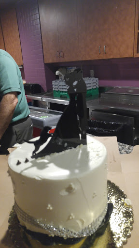 Restaurant «Folsom Bar & Grille», reviews and photos, 705 Gold Lake Dr #380, Folsom, CA 95630, USA