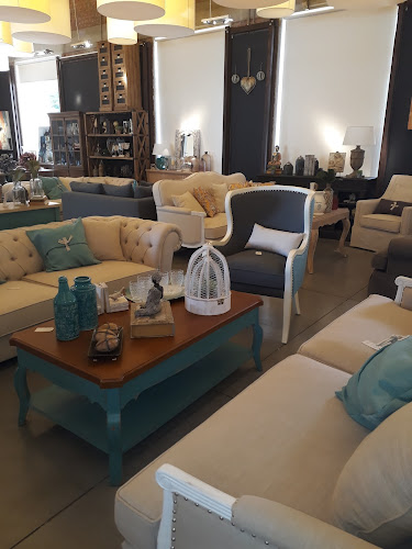 Opiniones de Lo de Carmela en Punta del Este - Tienda de muebles