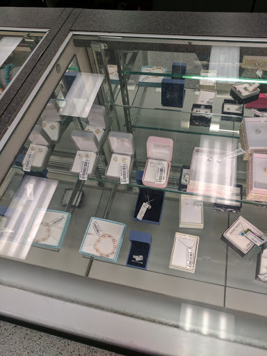 Clothing Store «Ross Dress for Less», reviews and photos, 19800 Hawthorne Blvd, Torrance, CA 90503, USA