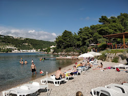 Prijezba Beach'in fotoğrafı düz bir kıyı şeridi ile birlikte