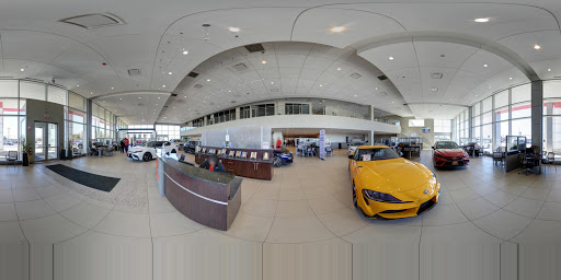 Toyota Dealer «Elgin Toyota», reviews and photos, 1600 W Lake St, Streamwood, IL 60107, USA