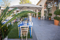 Atmosphère du Restaurant grec Oia Greek Kitchen à Cagnes-sur-Mer - n°2