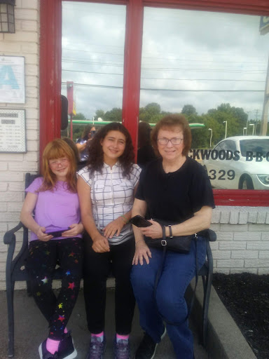 Barbecue Restaurant «Backwoods BBQ», reviews and photos, 5172 Hinkleville Rd, Paducah, KY 42001, USA