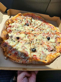 Plats et boissons du Pizzas à emporter Pizzas du terroir à Veauche - n°9