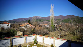 Къщи за гости - Под Балкана
