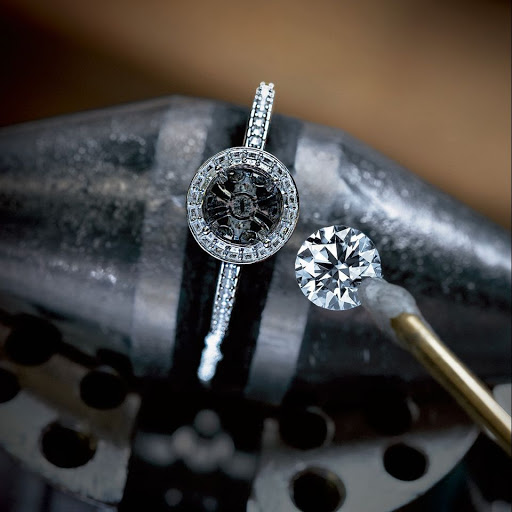 Jewelry Store «Jordan Jewelers Inc», reviews and photos, 202 W 1st Ave, Albany, OR 97321, USA