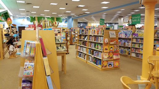 Book Store «Barnes & Noble», reviews and photos, 18025 Garden Way NE, Woodinville, WA 98072, USA