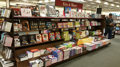 Book Store «Barnes & Noble», reviews and photos, 300 Andover Park W, Tukwila, WA 98188, USA
