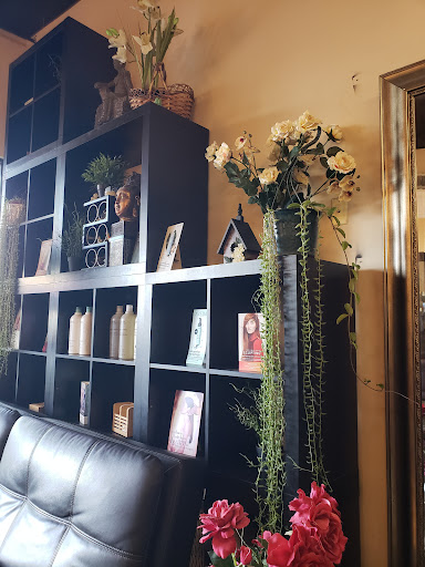 Hair Salon «4me Salon & Skincare (AVEDA Exclusive Salon)», reviews and photos, 6492 Edinger Ave, Huntington Beach, CA 92647, USA