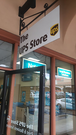 Shipping and Mailing Service «The UPS Store», reviews and photos, 2105 Foothill Blvd b, La Verne, CA 91750, USA